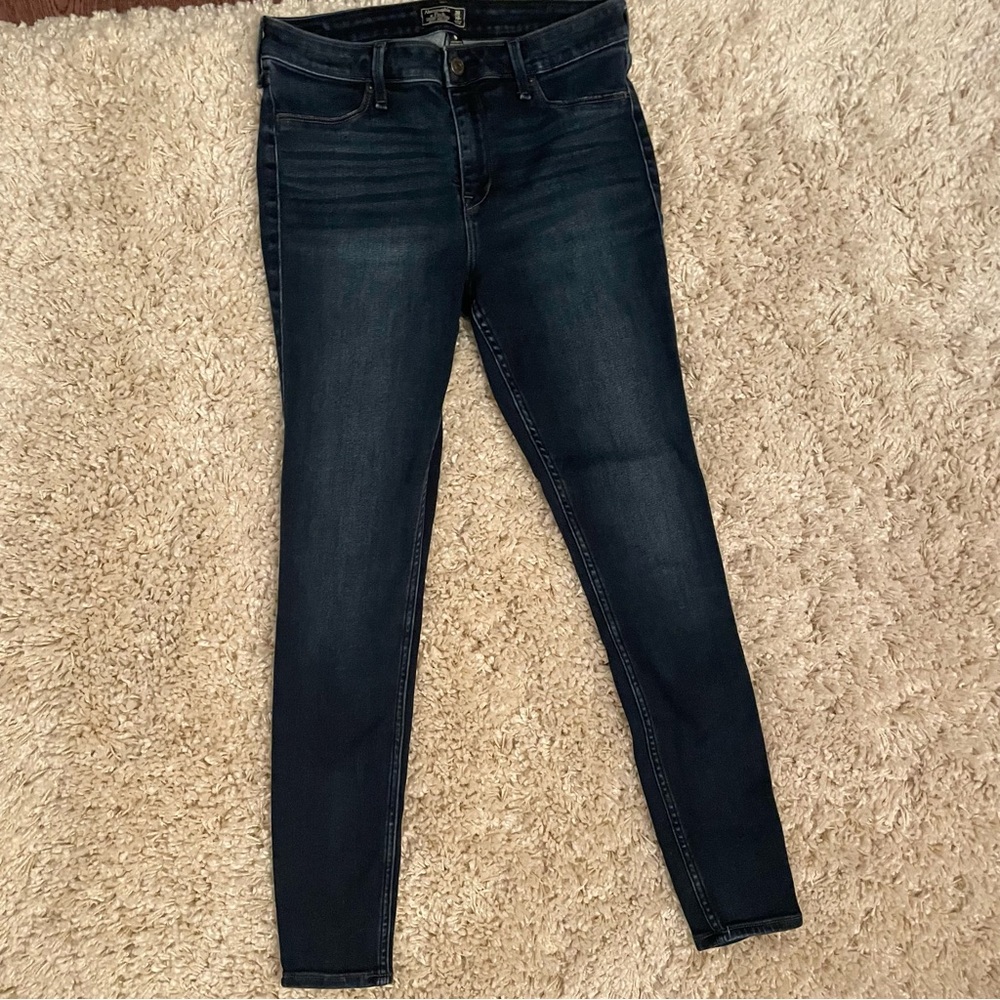 Low Rise Jean Leggings || Abercrombie & Fitch